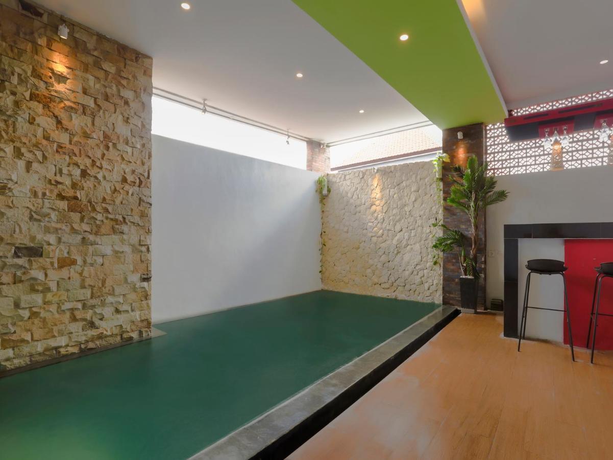 Oyo 3852 Valomia Guest House Denpasar  Ngoại thất bức ảnh