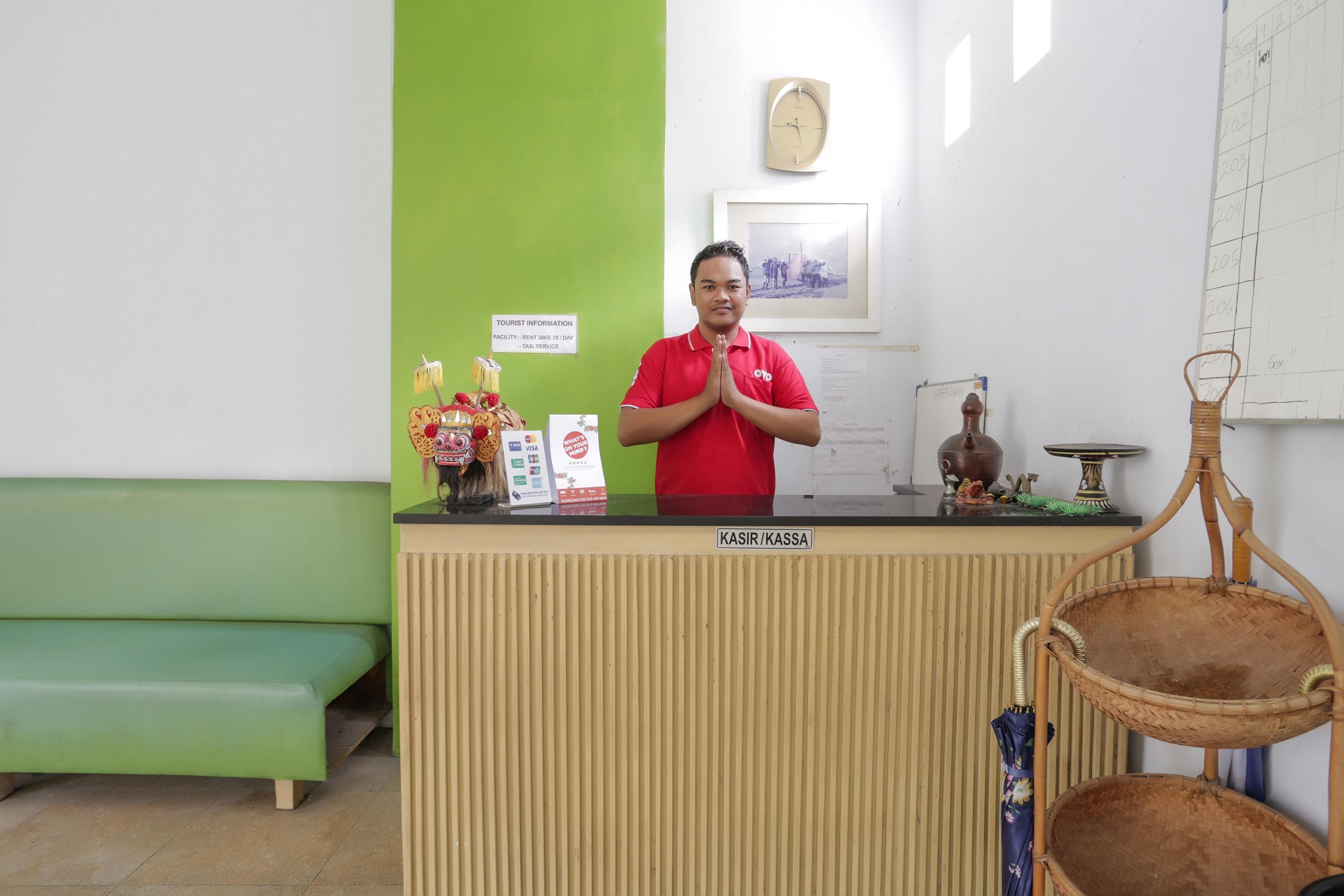 Oyo 3852 Valomia Guest House Denpasar  Ngoại thất bức ảnh